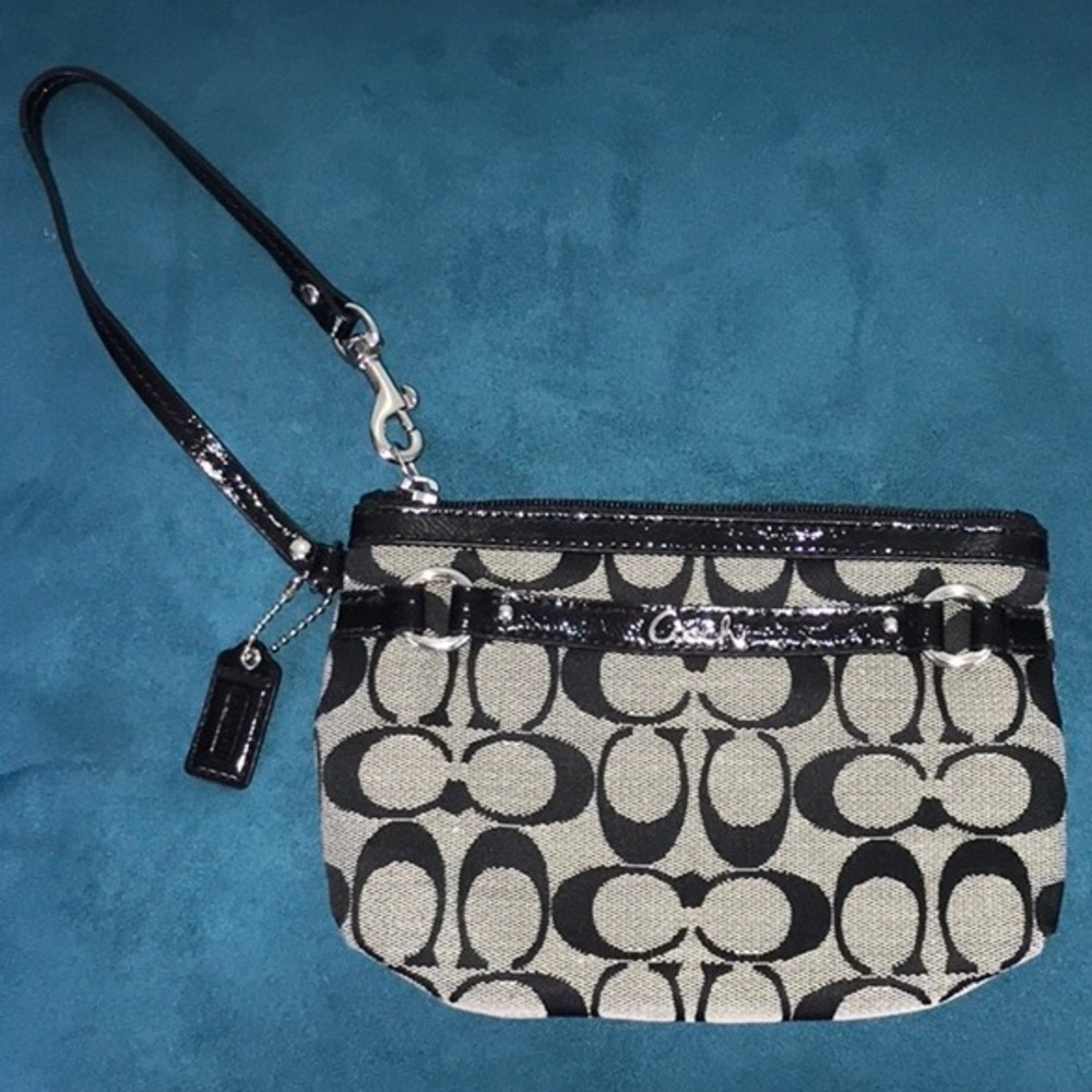 SIGNATURE COACH WRISTLET, Brand New!!